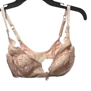 Elegant Lace Women's Bra in Blush Pink
